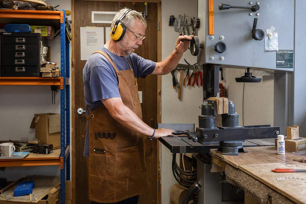 Simon O'Nions of Arden Guitars